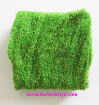 stocking metalik warna hijau