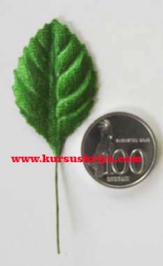 Daun imitasi, daun mawar sedang (Mbs032)