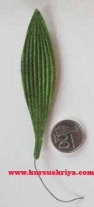 Daun imitasi untuk bunga anggrek stocking (Mbs036)