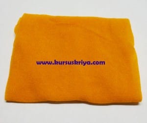 stocking warna oranye